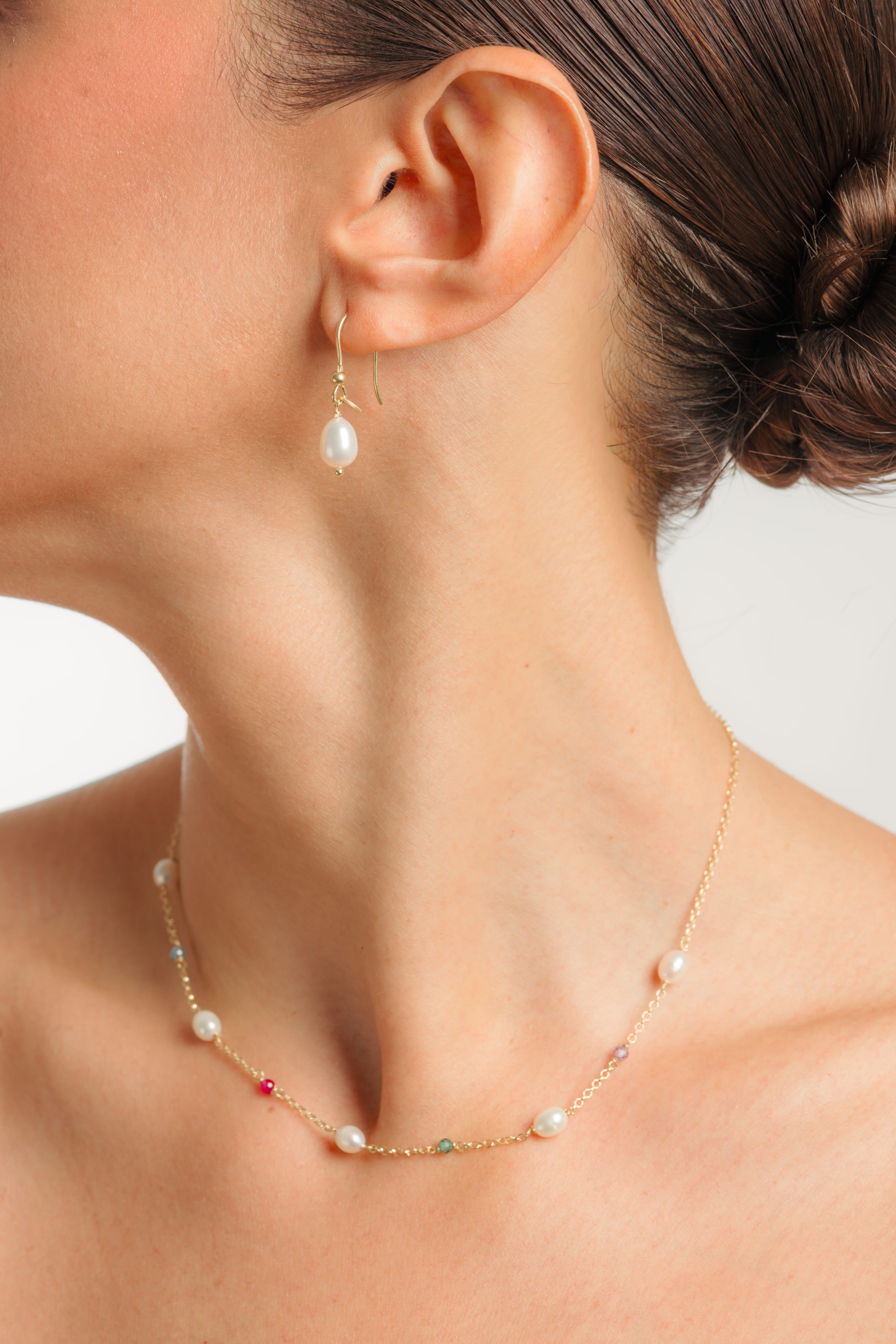 MIA - Olive pearl earrings