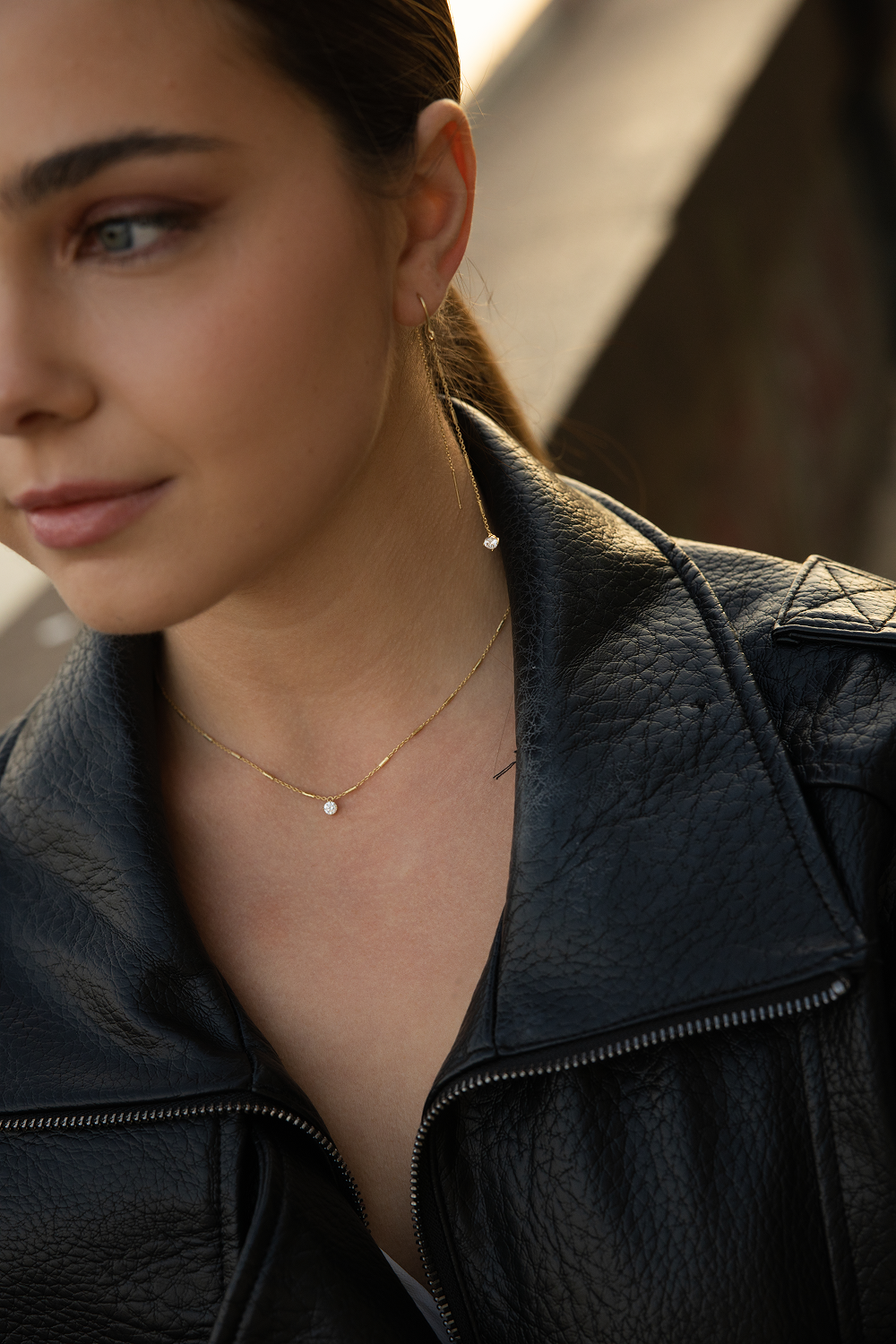 THE GLOW LINE earrings