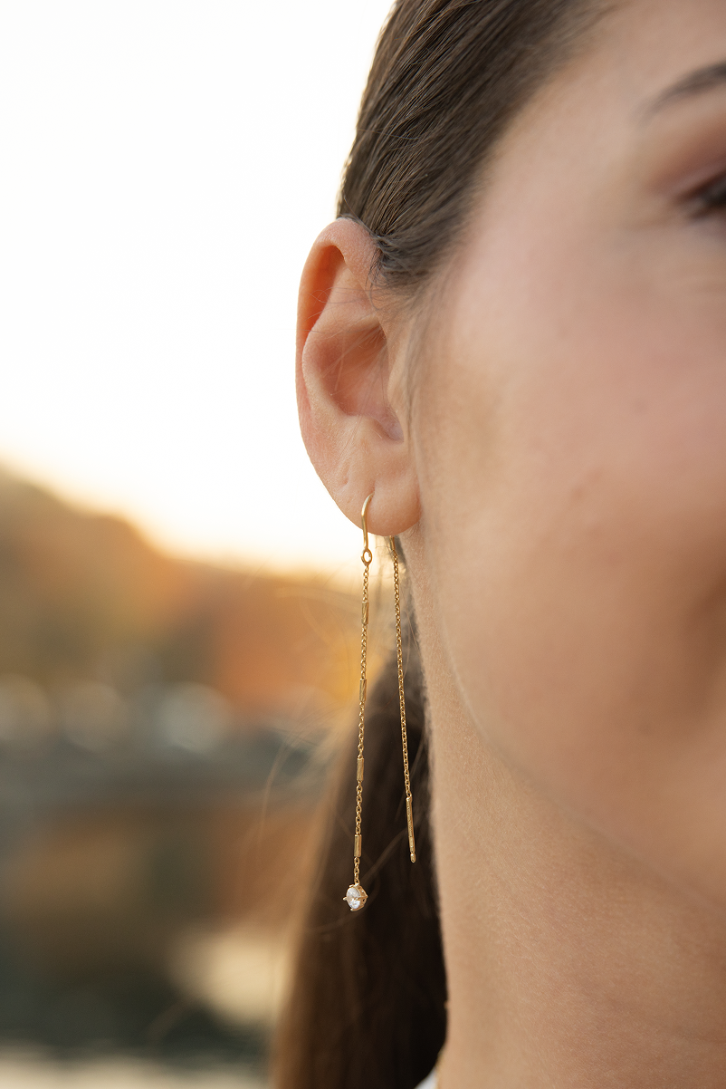 THE GLOW LINE earrings